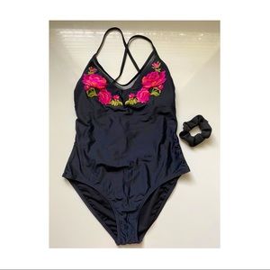 Xhilaration Black Floral One-Piece Bathing Suit 🎀